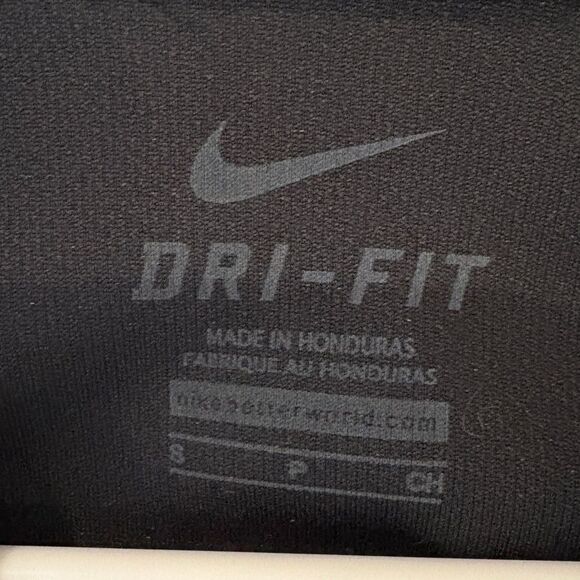 Nike Dri-Fit short sleeve v-neck athletic top - Picture 7 of 9